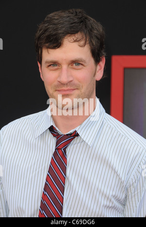 Tom Everett Scott im Ankunftsbereich für MARS braucht Mütter Premiere, El Capitan Theatre, Los Angeles, CA 6. März 2011. Foto von: Dee Cercone/Everett Collection Stockfoto