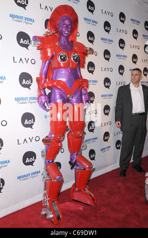 Heidi Klum bei der Ankunft für Heidi Klums 2010 Halloween-Party, LAVO Nachtclub, New York, NY 31. Oktober 2010. Foto von: Kristin Callahan/Everett Collection Stockfoto