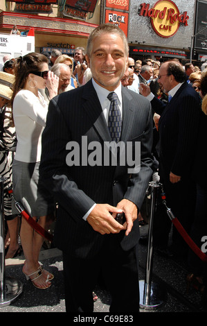 Tony Danza bei der Induktion Zeremonie für Stern auf dem Hollywood gehen von Fame Zeremonie für Jane Morgan, Hollywood Boulevard, Los Angeles, CA 6. Mai 2011. Foto von: Michael Germana/Everett Collection Stockfoto