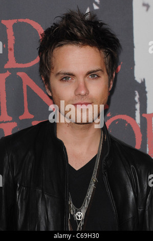 Thomas Dekker im Ankunftsbereich für rot RIDING HOOD Premiere Graumans Chinese Theatre, Los Angeles, CA 7. März 2011. Foto von: Elizabeth Goodenough/Everett Collection Stockfoto