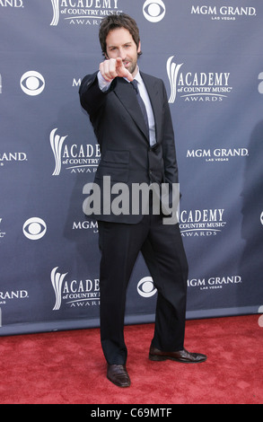 Josh Kelley im Ankunftsbereich für Akademie der Countrymusik ACM Awards 2011 - Ankünfte, MGM Grand Garden Arena, Las Vegas, NV am 3 April, Stockfoto
