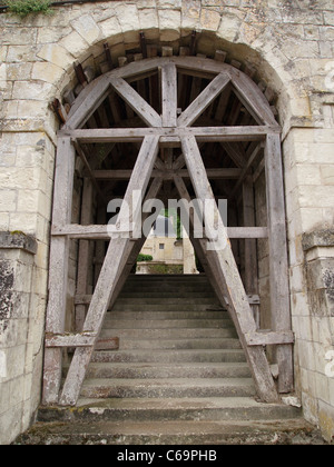 Holzstützen im alten Teil des Chateau de Ussé, Loiretal, Frankreich Stockfoto