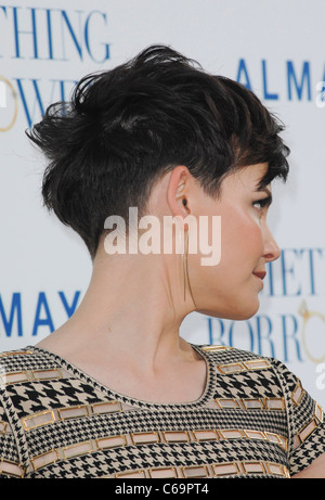 Ginnifer Goodwin im Ankunftsbereich für etwas GEBORGT Premiere, Graumans Chinese Theatre, Los Angeles, CA 3. Mai 2011. Foto von: Stockfoto