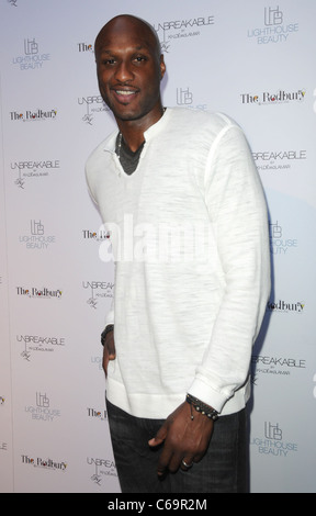 Khloe Kardashian, Lamar Odem in Anwesenheit für unzerbrechlich Fragrance Launch, The Redbury Hotel, Los Angeles, CA 4. April 2011. Foto von: Dee Cercone/Everett Collection Stockfoto