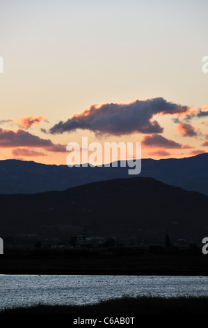 Sonnenuntergang. L'Encanyissada Lagune. Ebro-Delta. Provinz Tarragona. Spanien Stockfoto