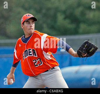 Simone Bazzarini Stellplätze für EMEA (Italien) im Jahr 2011 Senior League Baseball World Series. Stockfoto