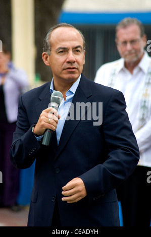 Präsident Calderon Adressierung Schüler an einer Schule in Morelia Stockfoto