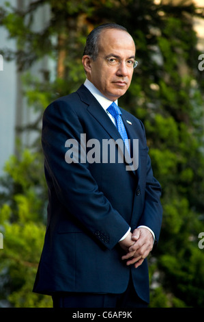 Präsident Felipe Calderon in Los Pinos warten auf die Ankunft eines Gastes Stockfoto