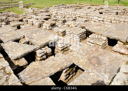 Das Praetorium oder Kommandierender Offizier Residenz. Römische Ruinen in Chesters Fort, am Hadrianswall, England. Stockfoto