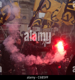 Französische Studenten demonstrieren gegen Rente Zustandsänderung, Kapitalismus und Globalisierung. Jardin du Luxembourg, Paris. Stockfoto