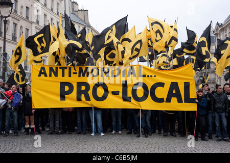 Französische Studenten demonstrieren gegen Rente Zustandsänderung, Kapitalismus und Globalisierung. Jardin du Luxembourg, Paris. Stockfoto