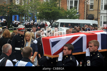 UK, königliche Marine James Wright 42 Commando erhält eine vollen militärische Beerdigung in Weymouth, Dorset. Stockfoto