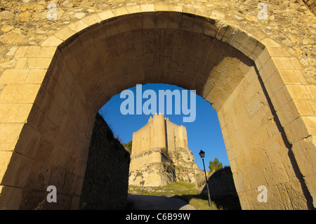 Marques de Villena Schloss (jetzt Parador Nacional, ein Staat geführtes Hotel), Alarcón, Cuenca Provinz, Region Kastilien-La Mancha, Spanien Stockfoto