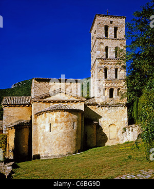 San Pietro in Valle ist eine mittelalterliche Abtei in der Comune (Gemeinde) von Ferentillo in Umbrien, im Tal des Nera. Stockfoto