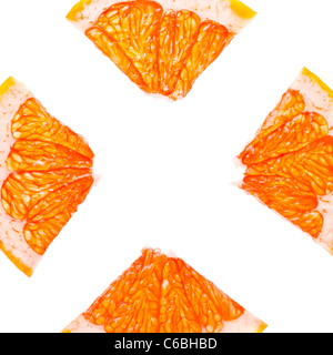 frische Zitrusfrüchte Scheiben isoliert auf weißem Hintergrund Stockfoto