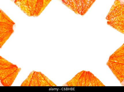 frische Zitrusfrüchte Scheiben über weiß als Hintergrund Stockfoto