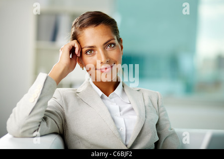 Porträt des erfolgreichen Schreibtischarbeiter Stockfoto