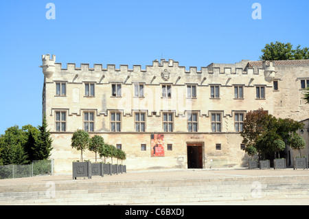 Petit Palais Museum auf ein Place du Palais des Papes in Avignon, Frankreich Stockfoto