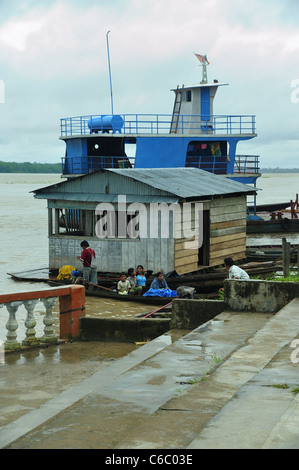 Anlegestelle in Indiana, Peru. Stockfoto