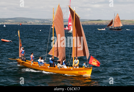 Konzert unter Segel (Bantry Bay Gig) "Mise En Seine", Regatta, Bucht von Douarnenez (Finistère, Bretagne, Frankreich). Stockfoto