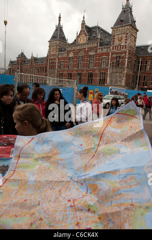 Touristische Karte verloren in Amsterdam Niederlande Holland Europa Stockfoto