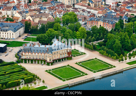 Europa, Frankreich, Yvelines, Aerial View von Chateau de Rambouillet Stockfoto