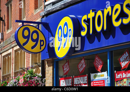 99p Store, hohe Straße, Maidenhead, Royal Borough of Windsor und Maidenhead, Berkshire, England, Vereinigtes Königreich Stockfoto
