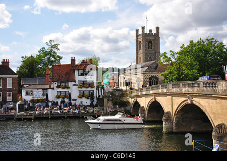 18. Century The Angel on the Bridge Pub, Hart Street, Henley-on-Thames, Oxfordshire, England, Vereinigtes Königreich Stockfoto