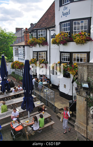 18. Century The Angel on the Bridge Pub, Hart Street, Henley-on-Thames, Oxfordshire, England, Vereinigtes Königreich Stockfoto