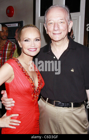 Kristin Chenoweth und Jonathan Tunick CD-release-Party für die neue Broadway cast-Aufnahme von "Versprechungen, Versprechungen" anlässlich der Stockfoto