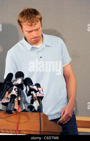 Gary Coleman Schwager Shawn Price spricht während einer Pressekonferenz über den Tod von Gary Coleman in Provo Stockfoto