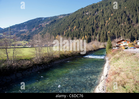 Fluss, Ziller Bei Mayrhofen, Fluss Ziller in Mayrhofen Stockfoto