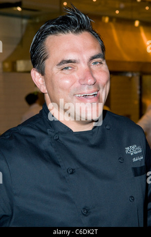 Celebrity Chef Todd English Eröffnungstag des "The Plaza Food Hall von Todd English" inside The Plaza Hotel New York City, USA- Stockfoto