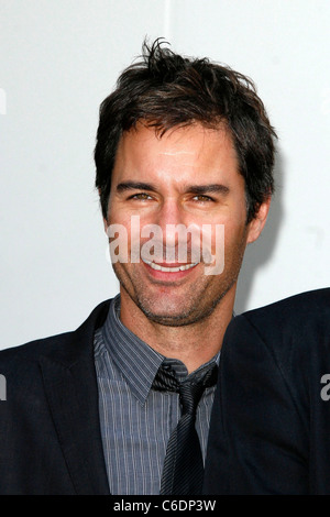 Eric McCormack Julia Louis-Dreyfus ist mit einem Stern auf dem "Hollywood Walk of Fame" statt vor dem W Hotel in geehrt. Stockfoto