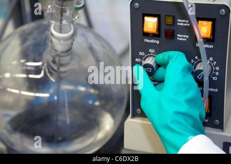Chemie-Laborantin, Mülheim ein der Ruhr, Deutschland Stockfoto