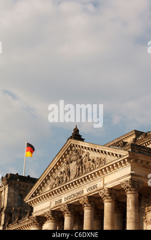 Detail der Westfassade des Reichstags - Berlin, Deutschland. Stockfoto