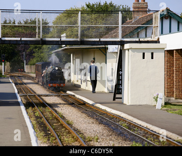 Dampfzug der Romney Hythe & Dymchurch Railway Station Dymchurch Stockfoto