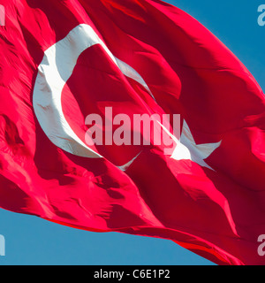 Türkei, Istanbul, türkische Flagge Stockfoto