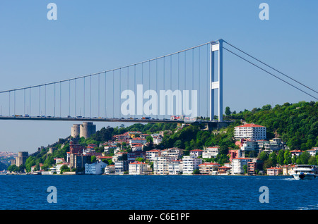 Türkei, Istanbul, Fatih Sultan Mehmet-Brücke über den Bosporus Stockfoto
