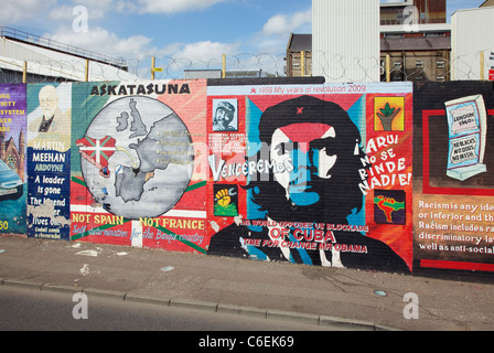 Kuba-Wandbild im Bereich der Falls Road in Belfast, Nordirland Stockfoto