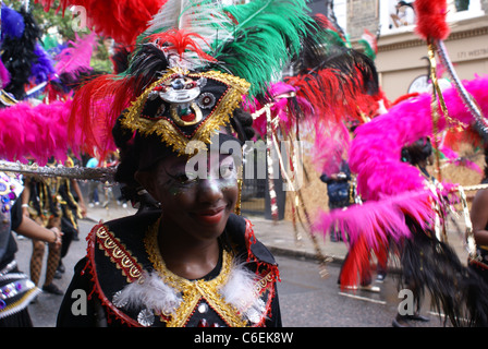 Junge Interpreten nehmen an dem Notting Hill Carnival, Europas größtes Festival Teil. Stockfoto