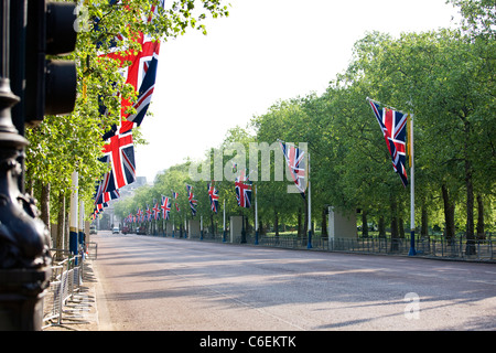 Union Jack-Flaggen hängen, The Mall, London Stockfoto