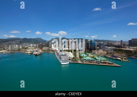 Aloha Tower, Honolulu Hafen, Oahu, Hawaii Stockfoto