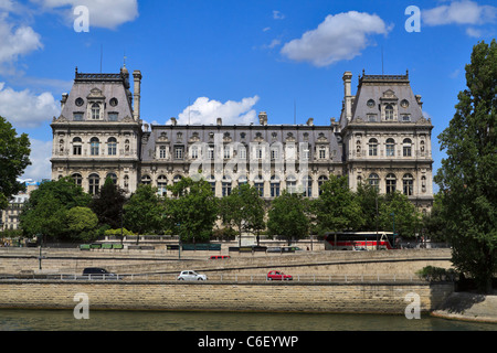 Hotel de Ville, Paris, von der Seine. Französische Renaissance Stilgebäude beherbergt die Verwaltung der Stadt Paris. Stockfoto