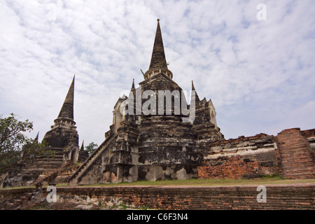 Ruinen der "Chedis" im Wat Phra Sri Sanphet - die königliche Kapelle - erbaut zwischen 1448-1499 in der Ayutthaya-Tempel-Komplex Stockfoto