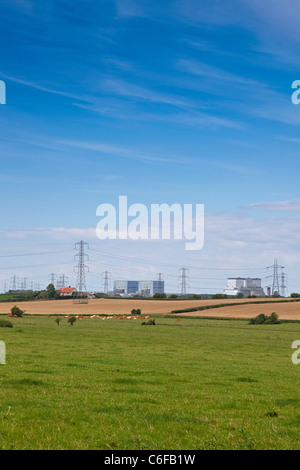 Hinkley Punkt A & B Atomkraftwerke an der Somerset Küste gesehen von Stockton Bristol Dorf, Somerset, England UK Stockfoto