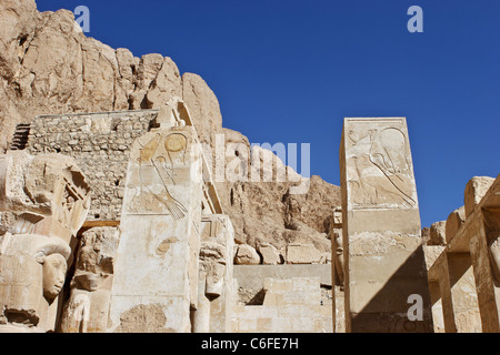 Säulen, Hatschepsut-Tempel, Luxor, Ägypten. Stockfoto