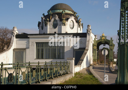 Der Court Pavilion der s-Bahn in Hietzing Stockfoto