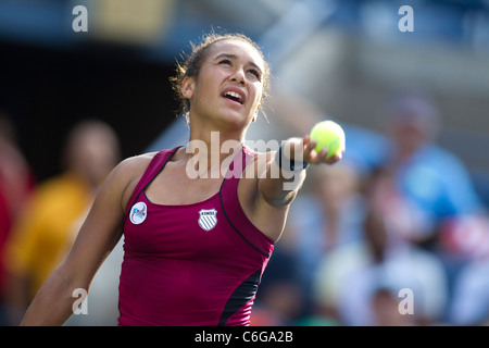 Heather Watson (GBR) im Wettbewerb bei den 2011 US Open Tennis. Stockfoto