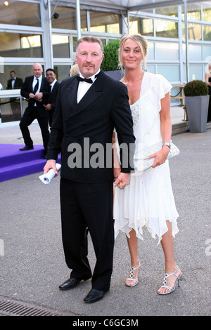 Steve Collins und Gast The Caudwell Kinder Butterfly Ball statt, an der Battersea Evolution - draußen Ankünfte London, England Stockfoto